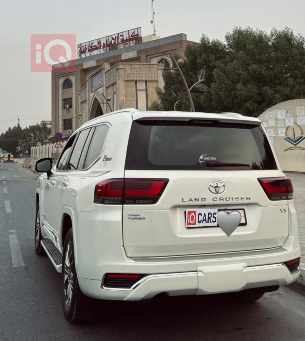 تويوتا لاندكروزر